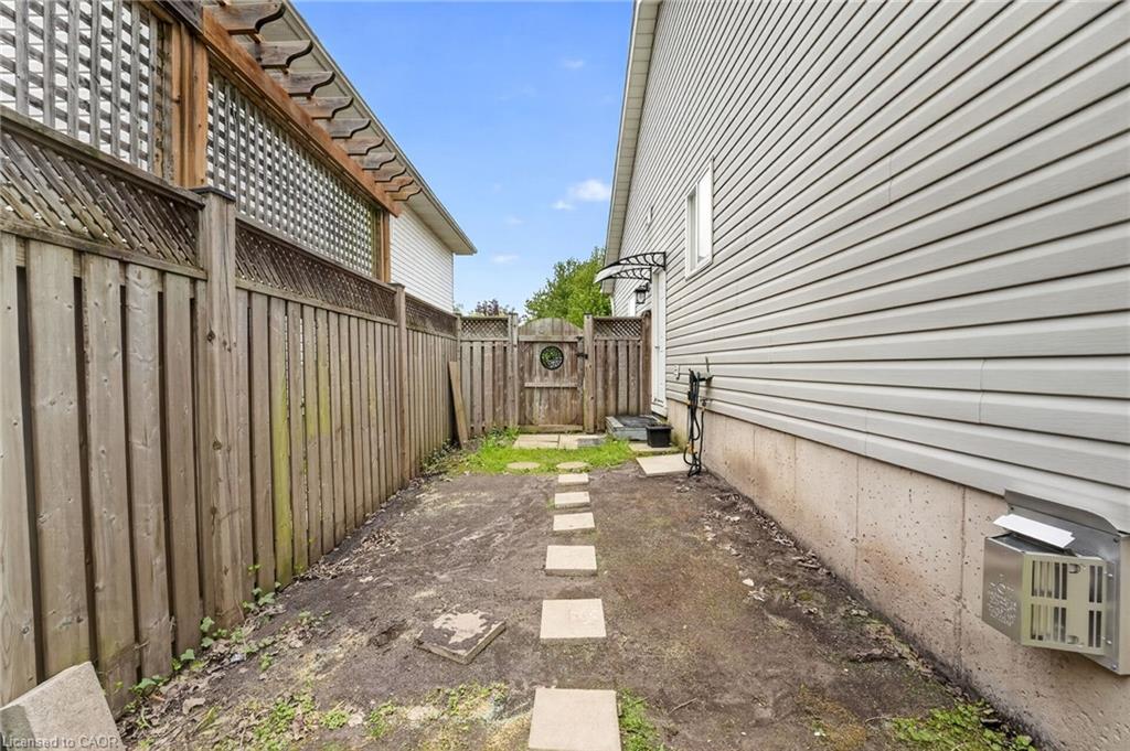 11 Rochelle Crescent Property Photo 38
