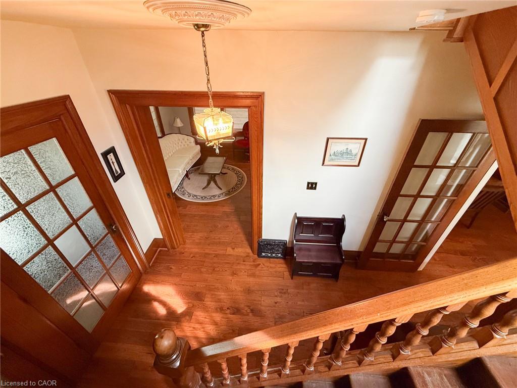 103 Main Street S Property Photo 12