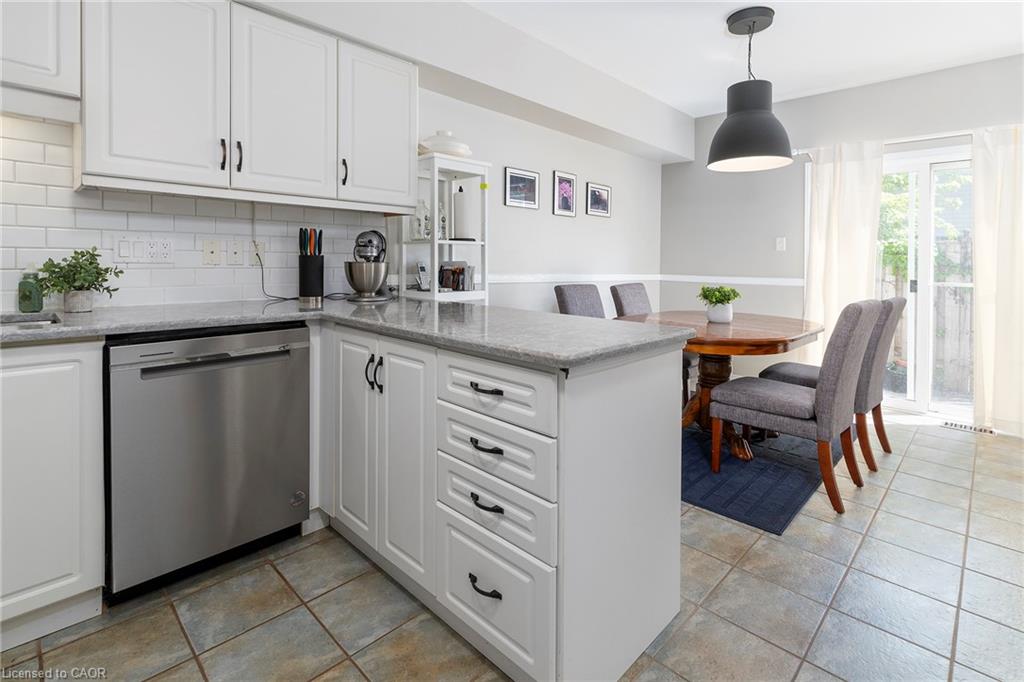 41 Valridge Drive Property Photo 8