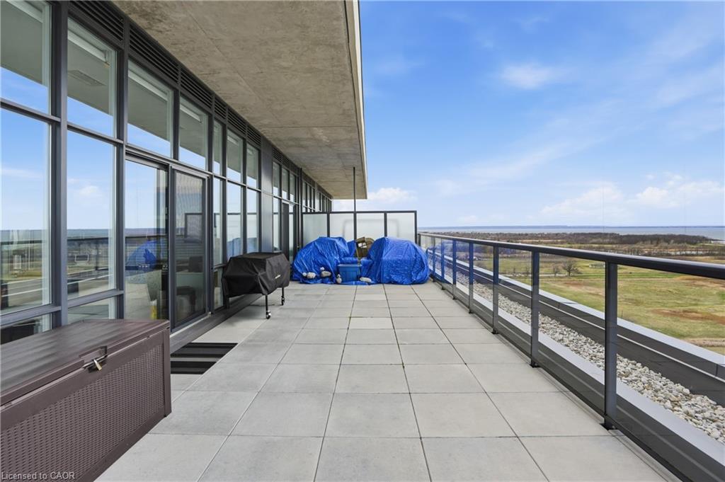 1504-550 North Service Road Property Photo 27