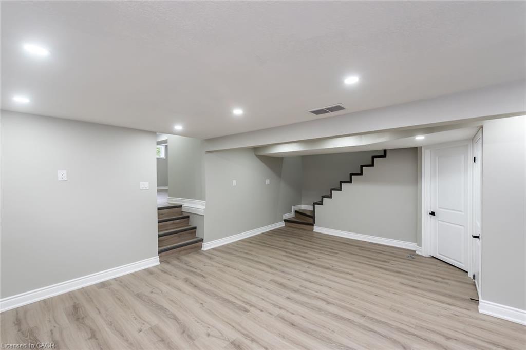 34 Hollydene Place Property Photo 9