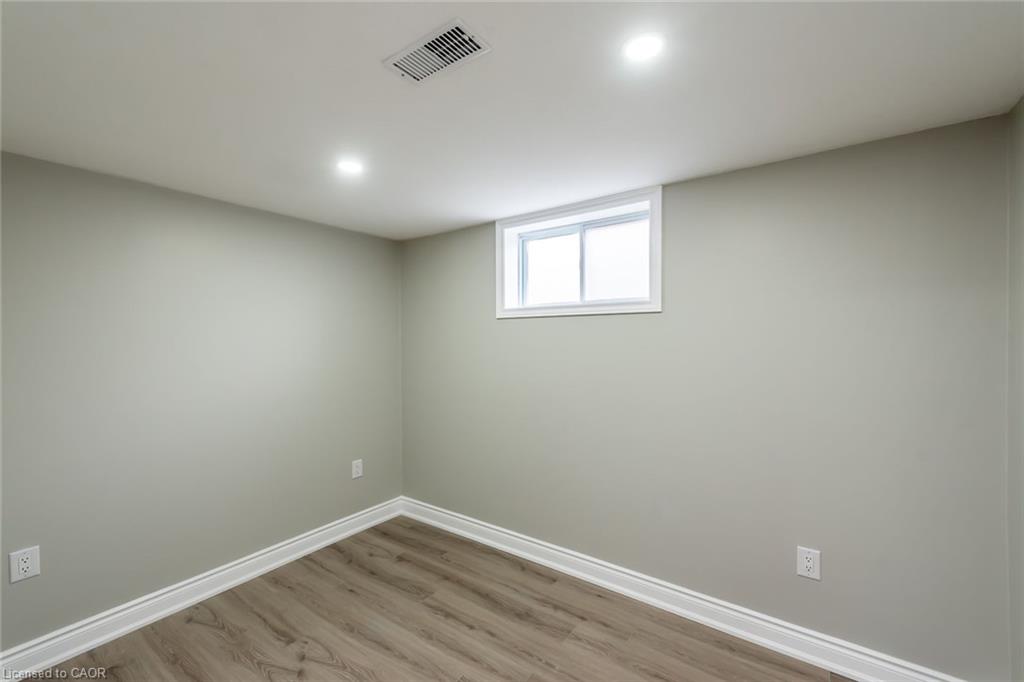 34 Hollydene Place Property Photo 16