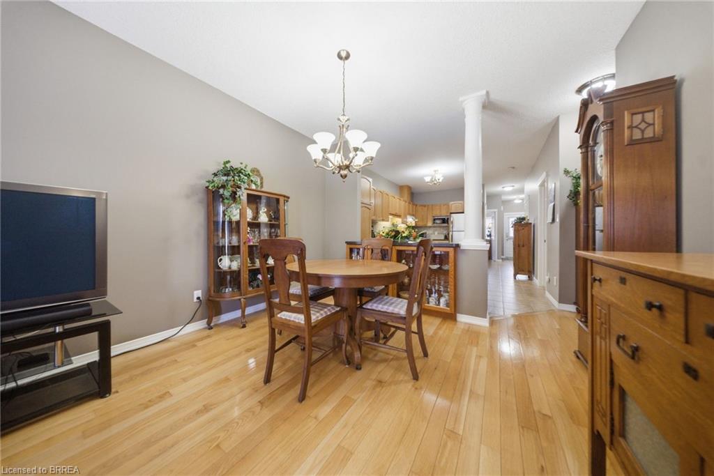 35-10 Cobblestone Drive Property Photo 7