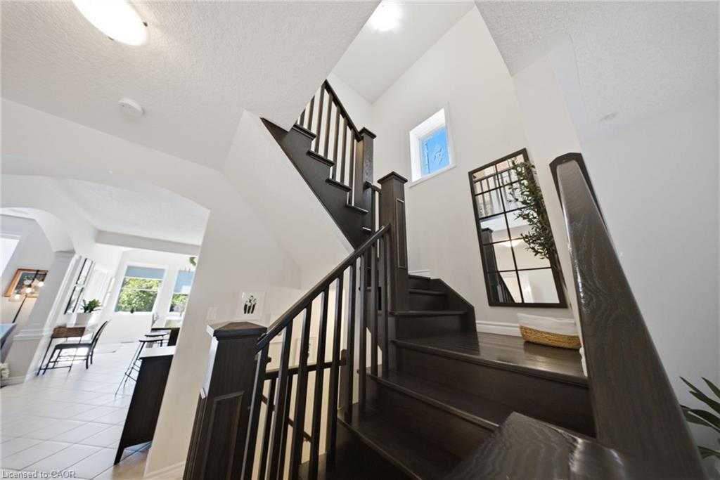 65 Amsterdam Crescent Property Photo 21
