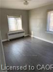 5-5473 Ontario Avenue Property Photo 4