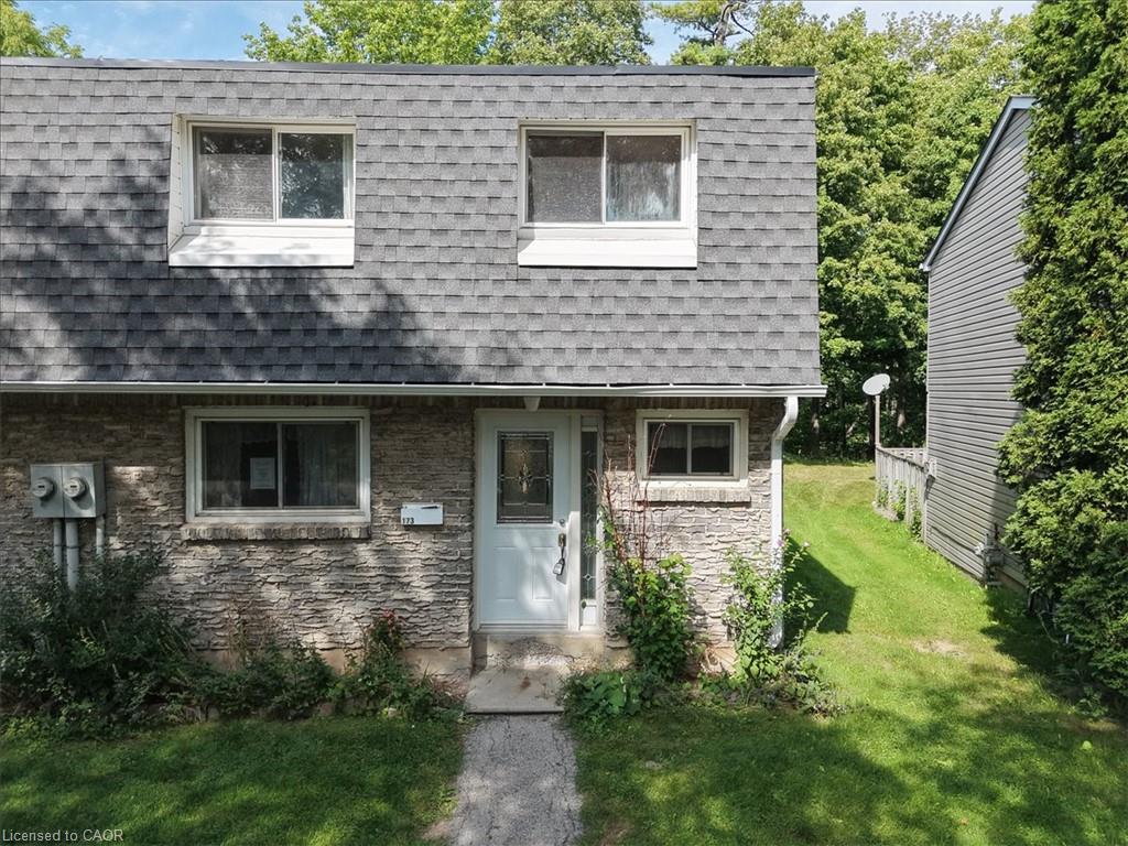 173-2050 Uppermiddle Road Property Photo 1
