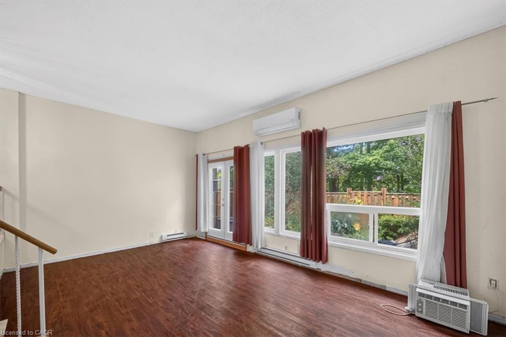 173-2050 Uppermiddle Road Property Photo 7