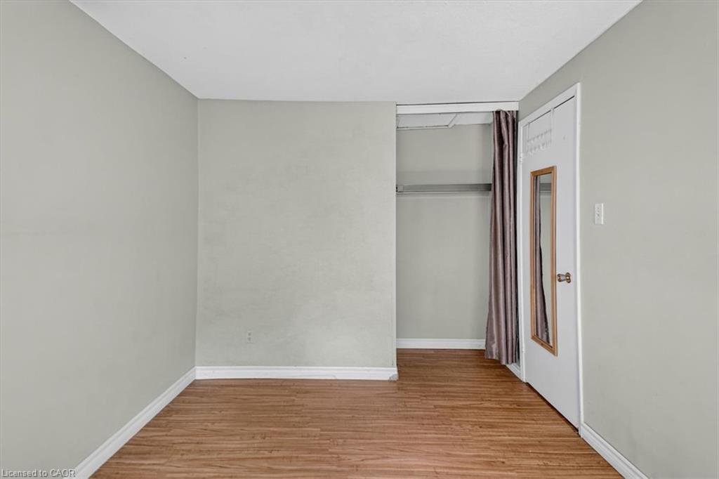 173-2050 Uppermiddle Road Property Photo 22