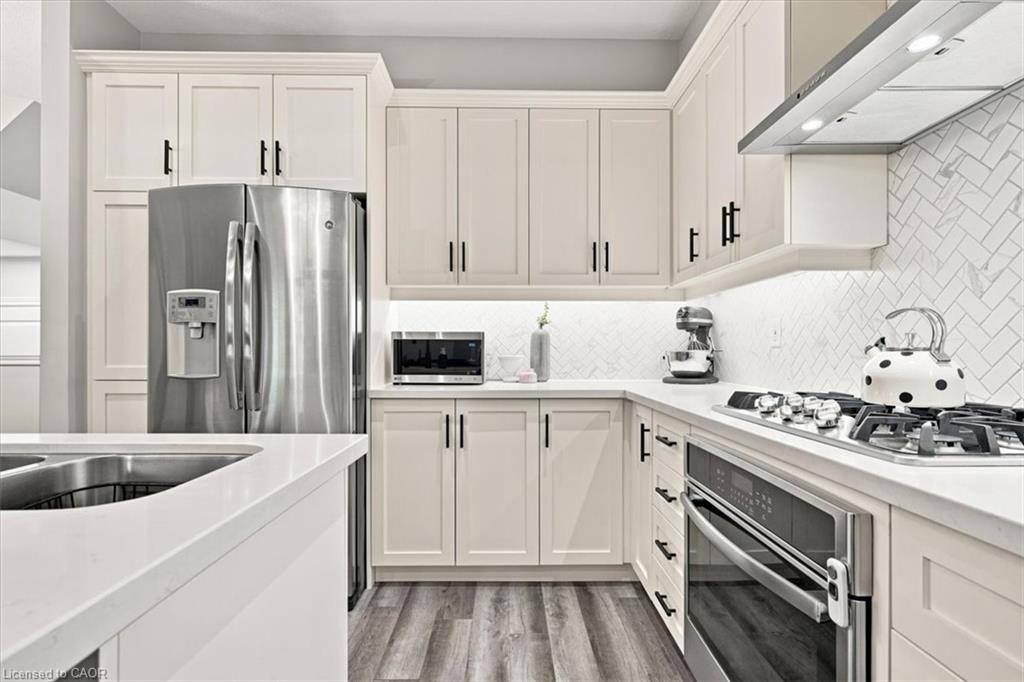 47-215 Dundas Street E Property Photo 15