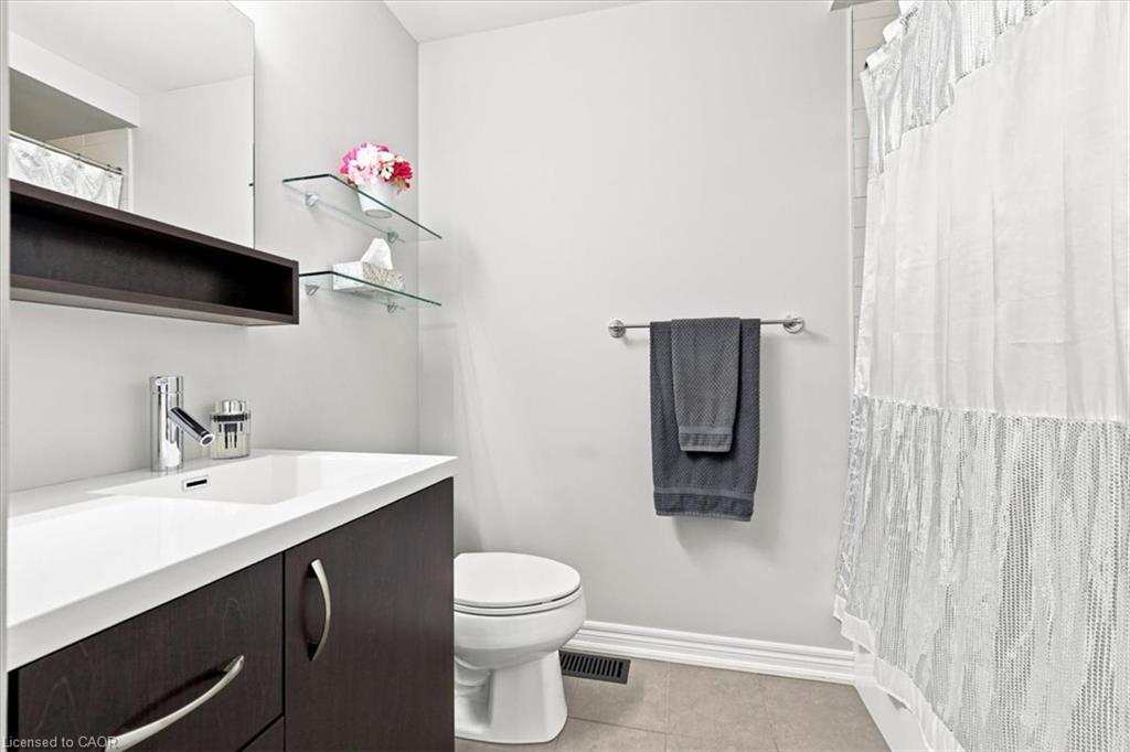 47-215 Dundas Street E Property Photo 33