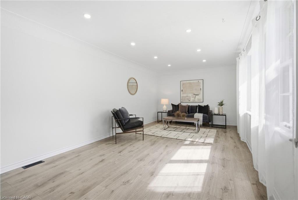 87 Radford Street Property Photo 5