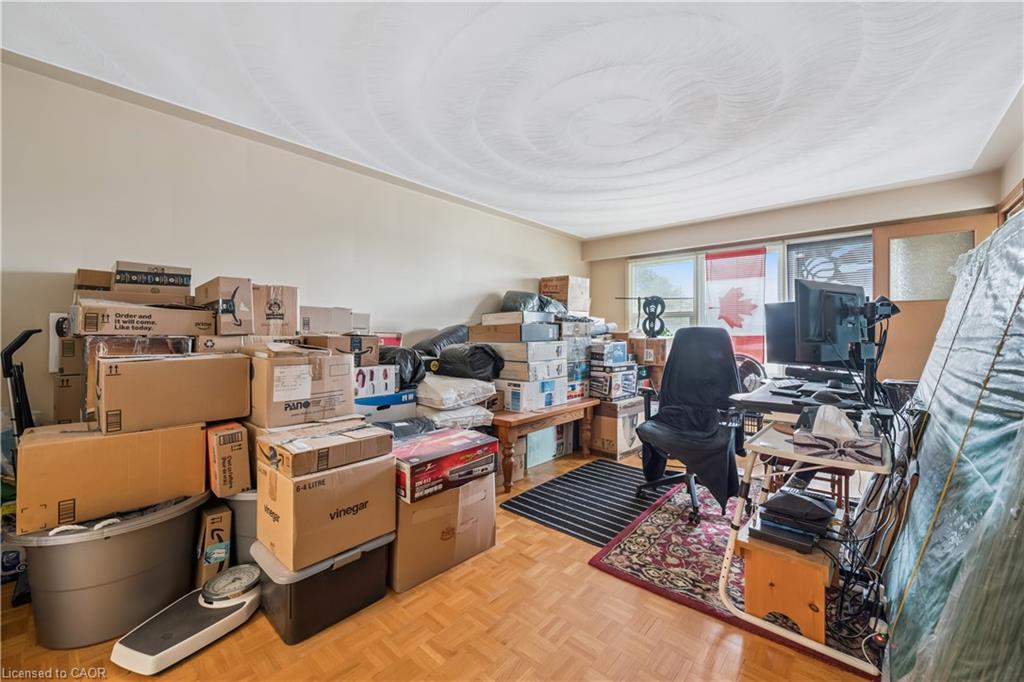 101 Secord Avenue Property Photo 23