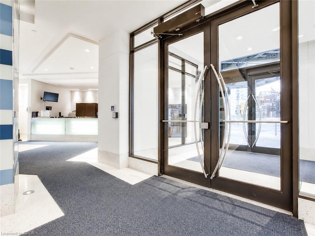 311-600 Fleet Street Property Photo 15