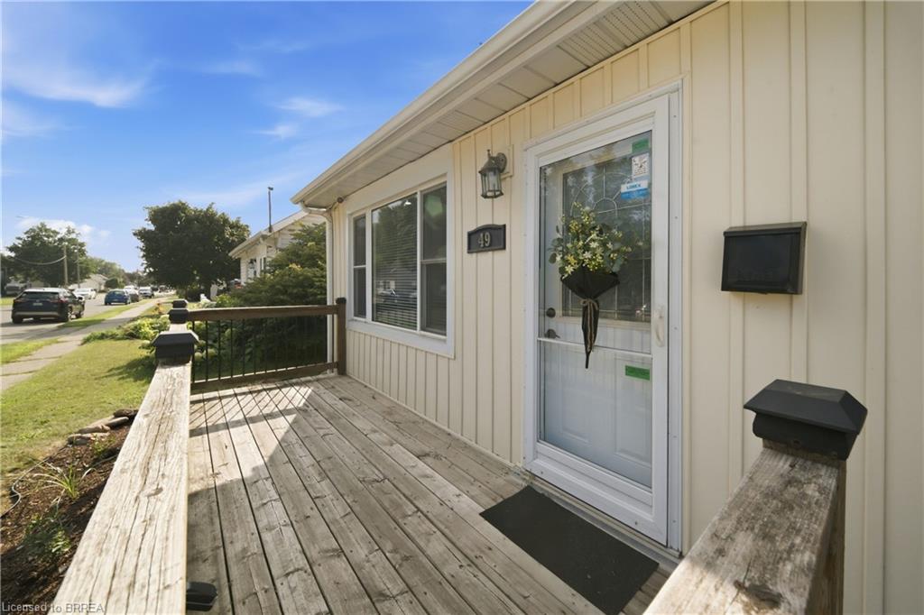 49 Seventh Avenue Property Photo 2