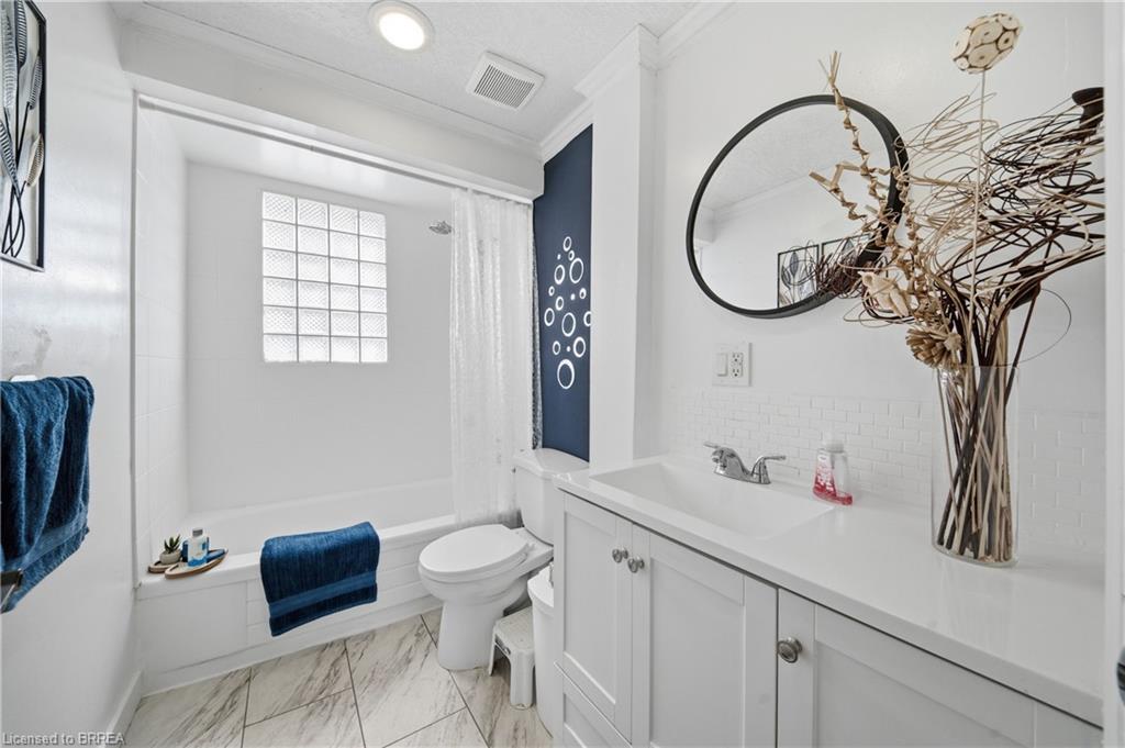 49 Seventh Avenue Property Photo 6