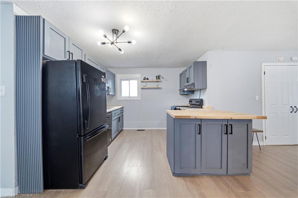 49 Seventh Avenue Property Photo 9