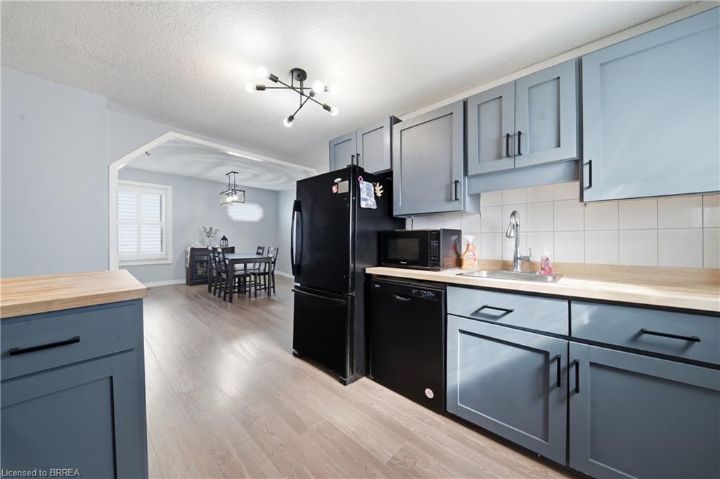 49 Seventh Avenue Property Photo 11