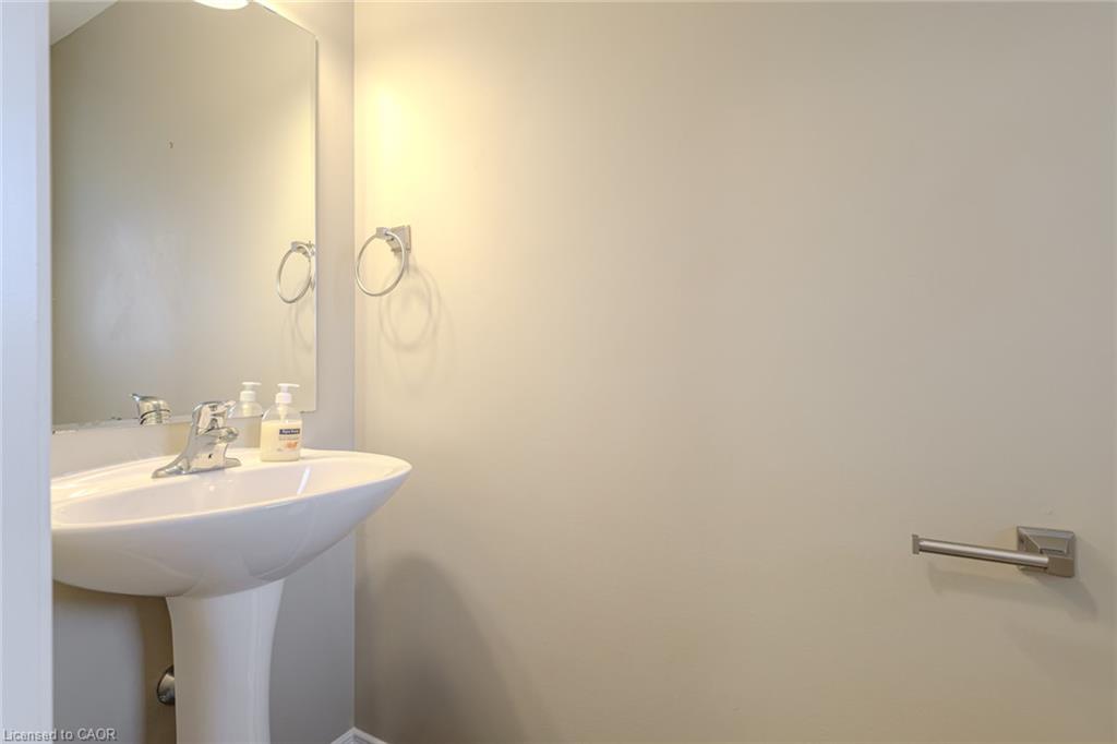 8 Basswood Road Property Photo 6
