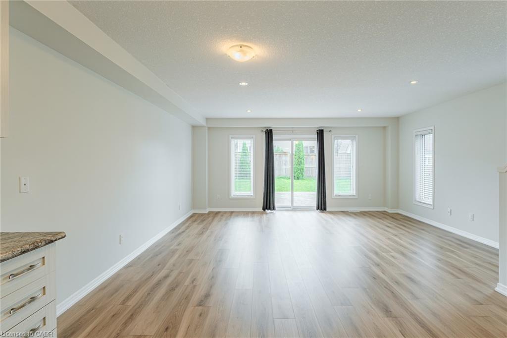 8 Basswood Road Property Photo 12