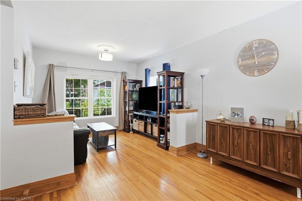 60 Oliver Street Property Photo 7