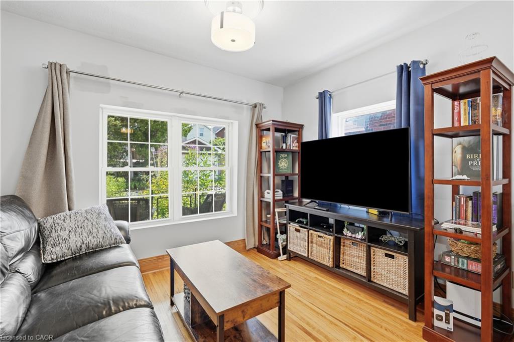 60 Oliver Street Property Photo 8
