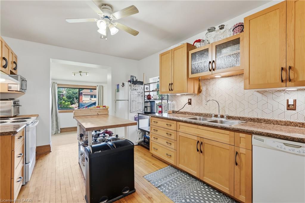 60 Oliver Street Property Photo 11