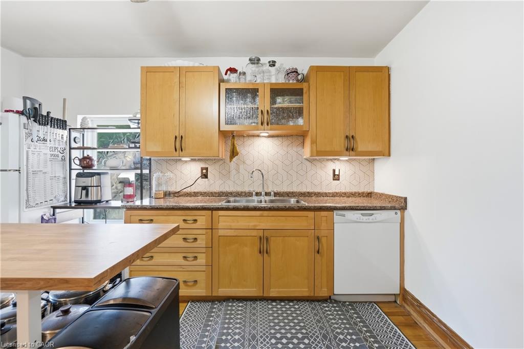 60 Oliver Street Property Photo 12