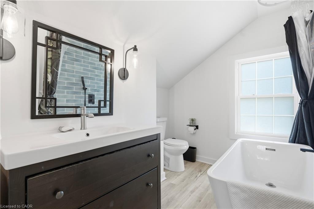 60 Oliver Street Property Photo 21