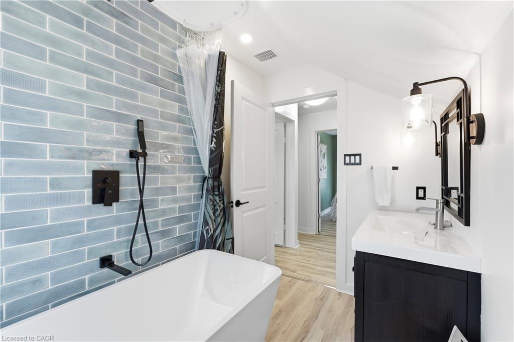 60 Oliver Street Property Photo 23