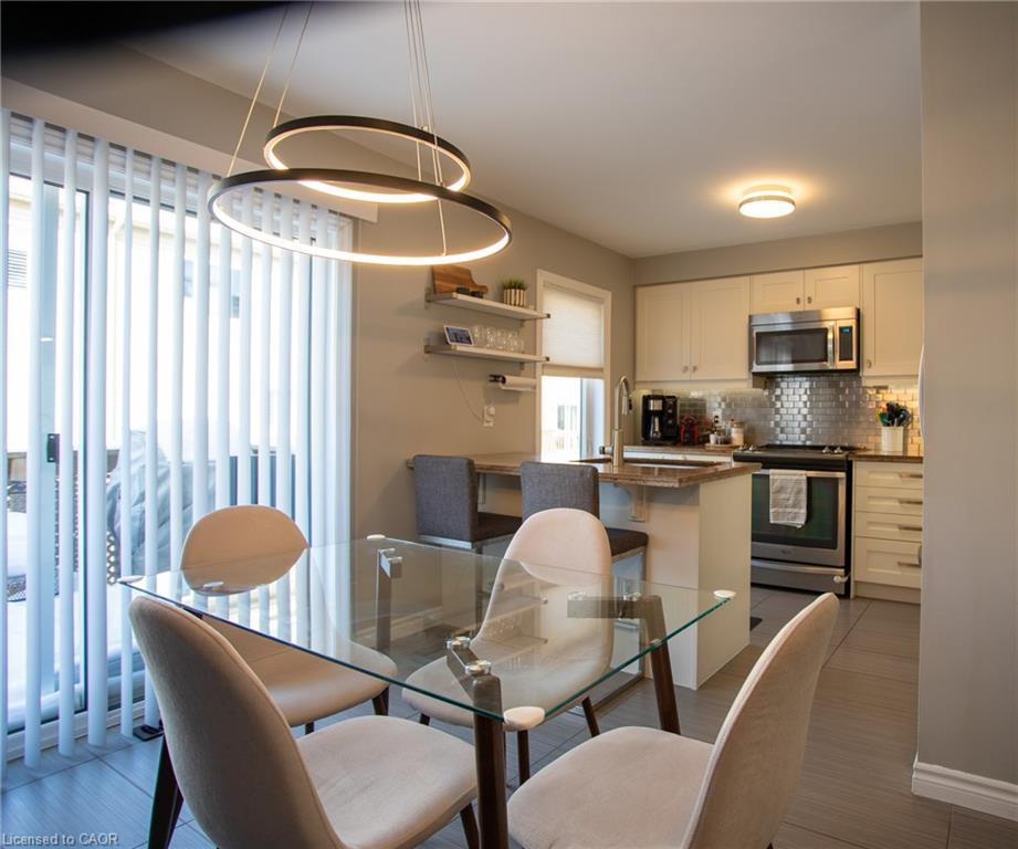 18 England Terrace Property Photo 8