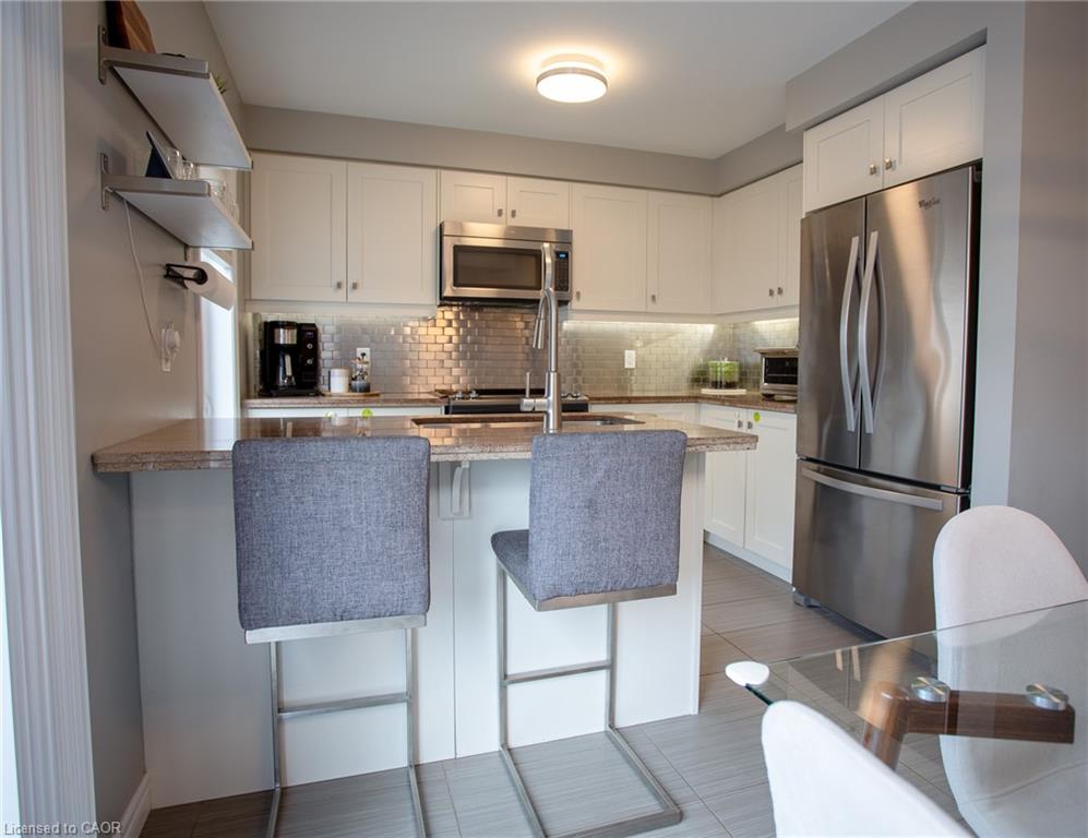 18 England Terrace Property Photo 11