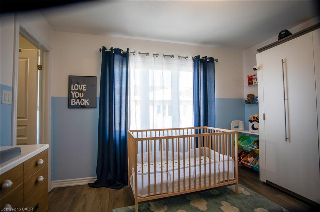 18 England Terrace Property Photo 17