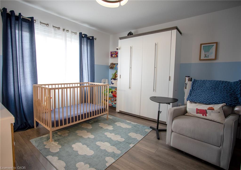 18 England Terrace Property Photo 19