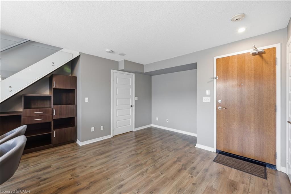 225-215 Queen Street E Property Photo 5