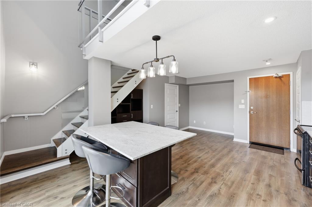 225-215 Queen Street E Property Photo 9