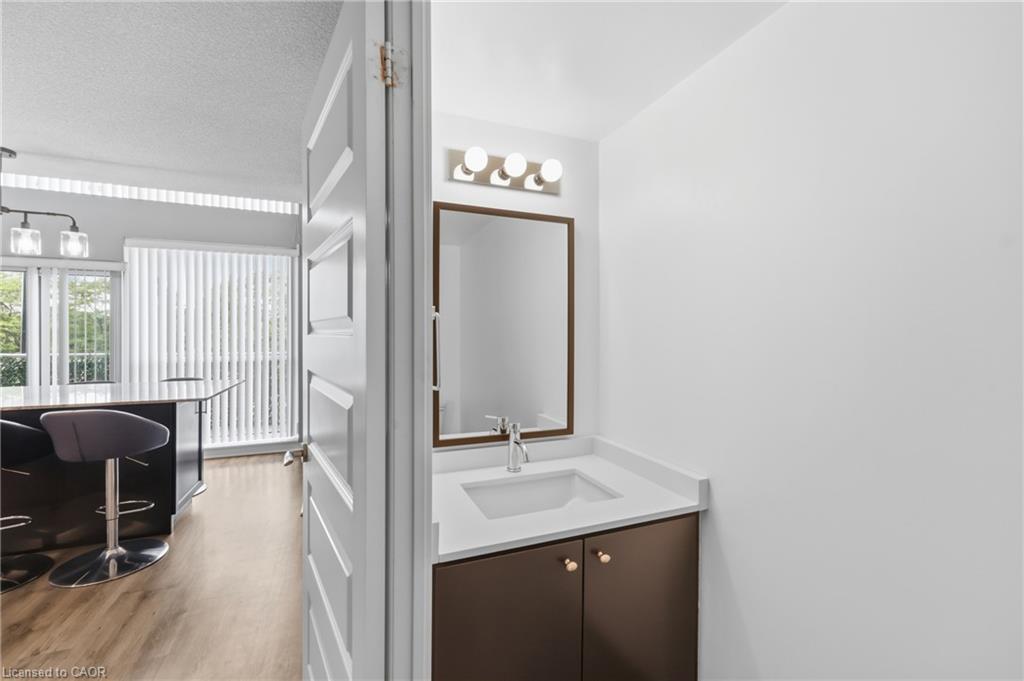 225-215 Queen Street E Property Photo 11