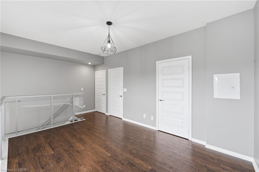 225-215 Queen Street E Property Photo 15