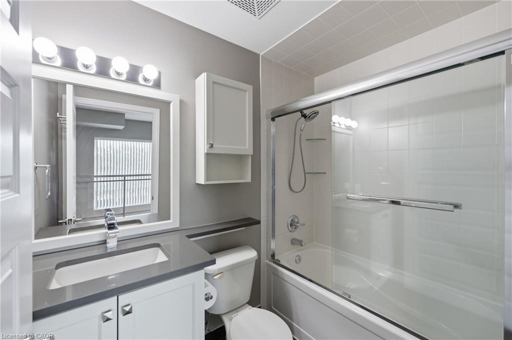 225-215 Queen Street E Property Photo 16