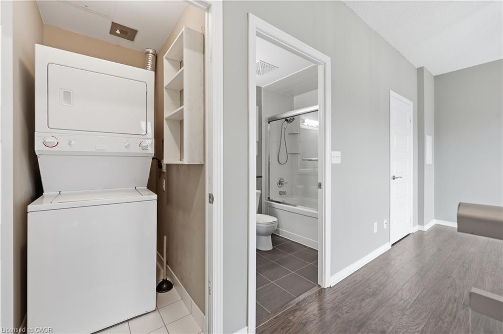 225-215 Queen Street E Property Photo 17