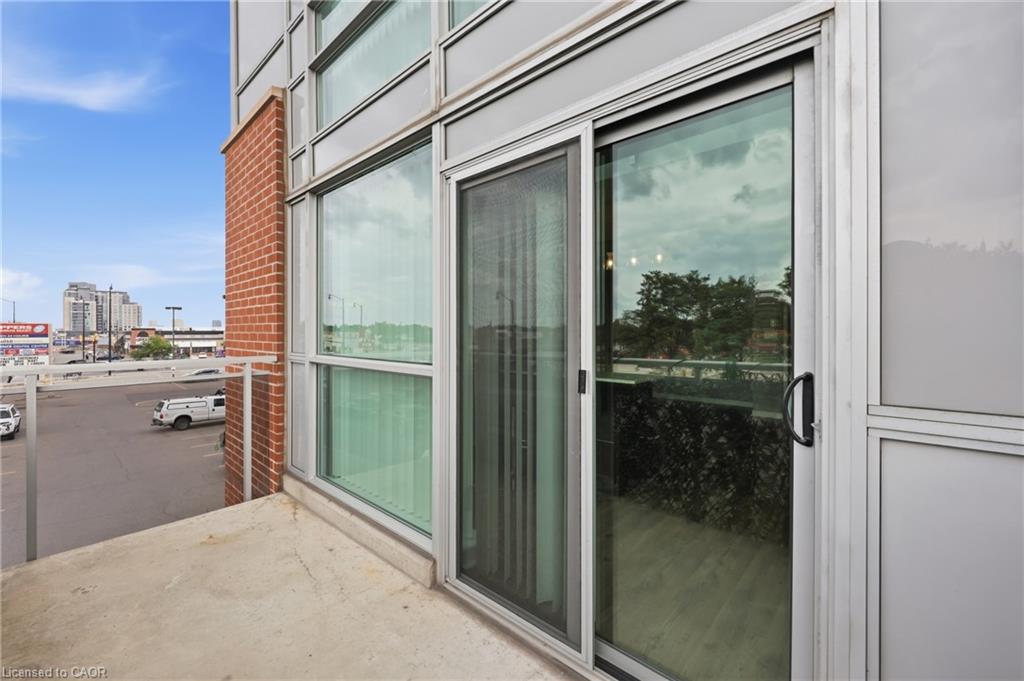 225-215 Queen Street E Property Photo 18