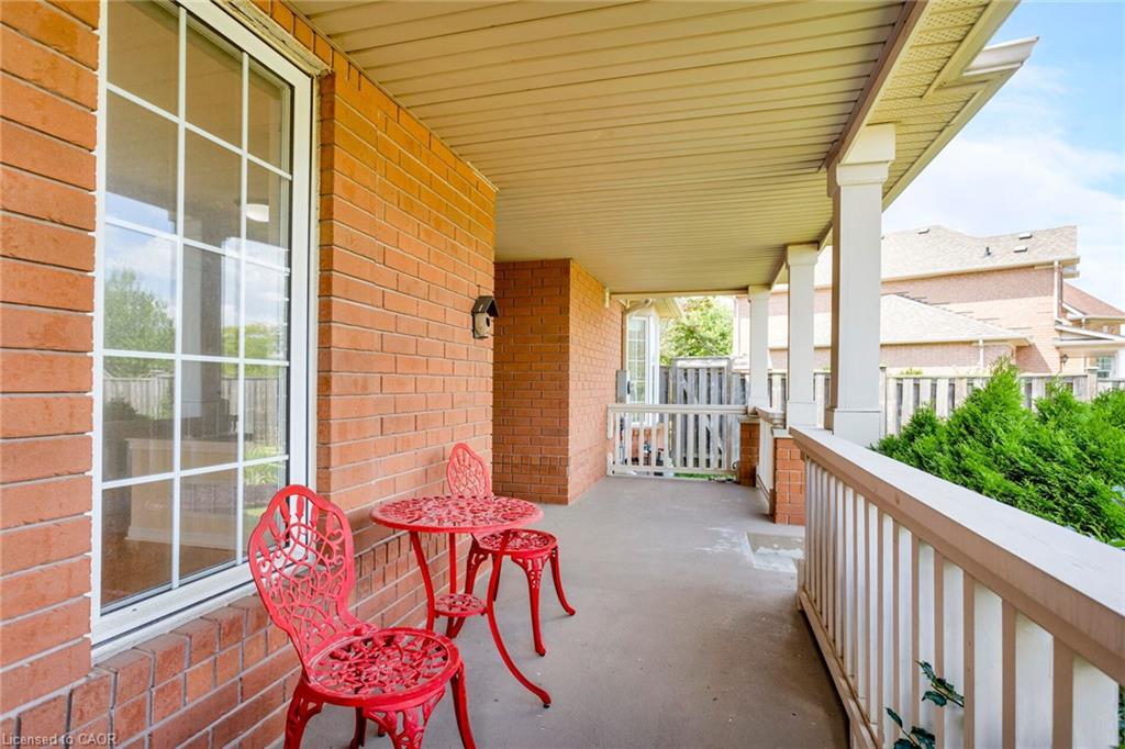 2204 Grand Oak Trail Property Photo 44