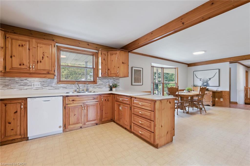 7689 Second Line Property Photo 10