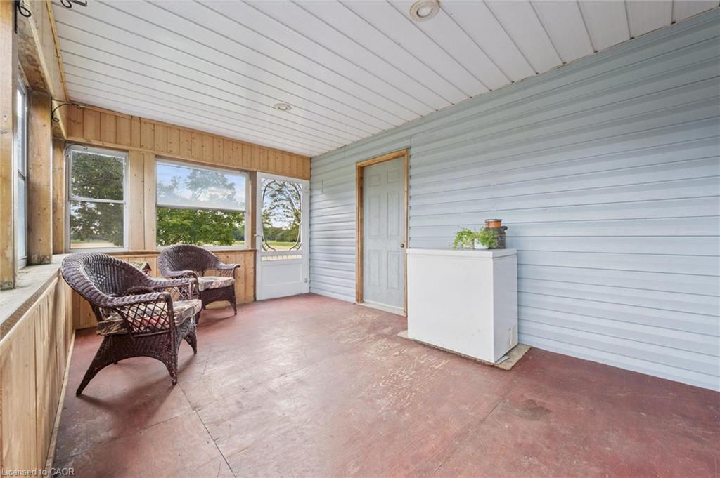 7689 Second Line Property Photo 32