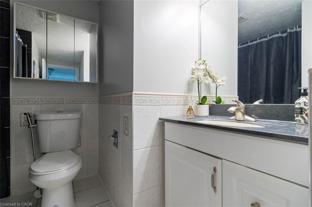 111 Larch Street Property Photo 35