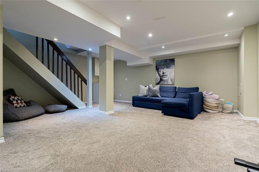 111 Larch Street Property Photo 38
