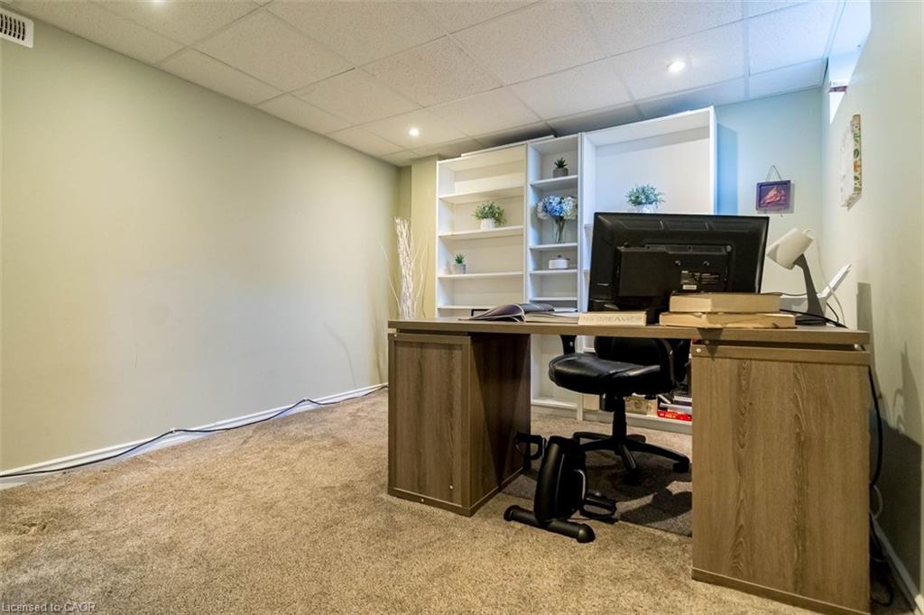 111 Larch Street Property Photo 40