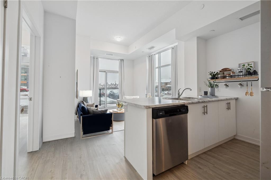115-450 Dundas Street E Property Photo 5