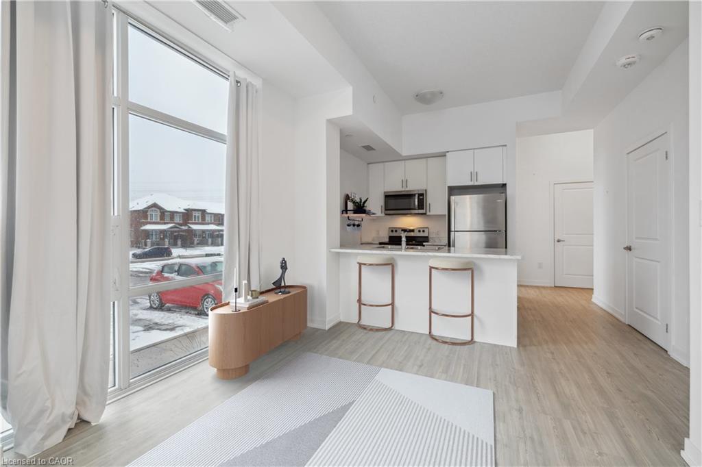 115-450 Dundas Street E Property Photo 13