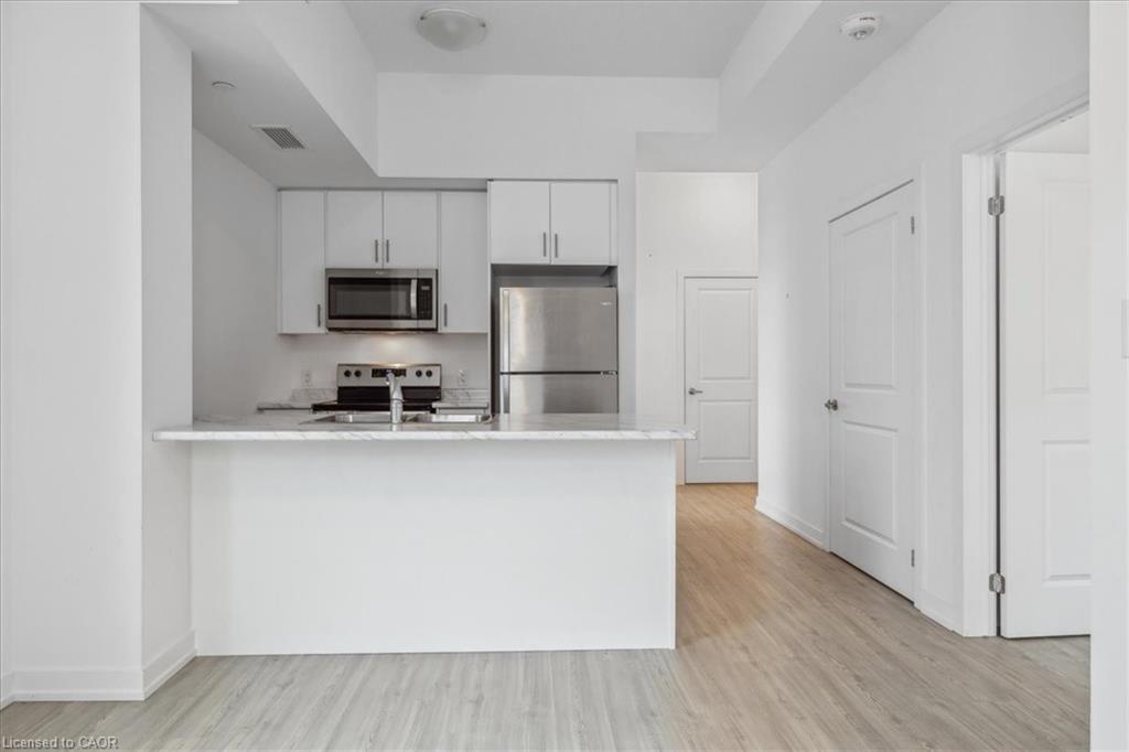 115-450 Dundas Street E Property Photo 14