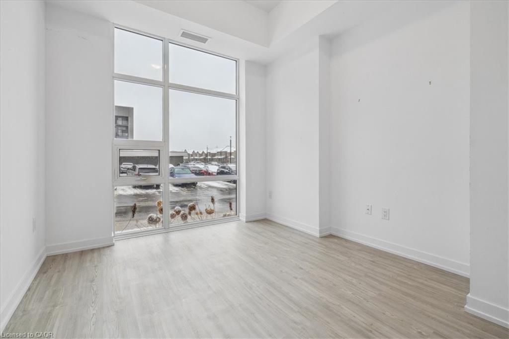 115-450 Dundas Street E Property Photo 20